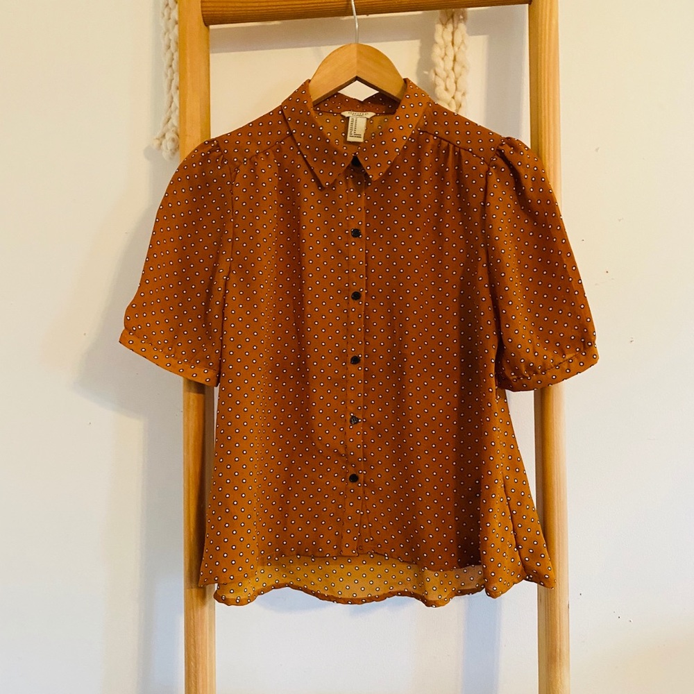 Button blouse